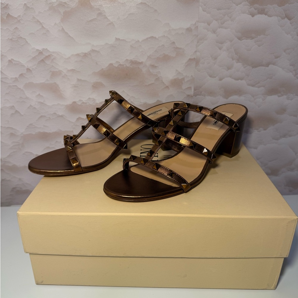 Valentino Garavani Women's Tan Studded Sandals - Picture 5 of 9